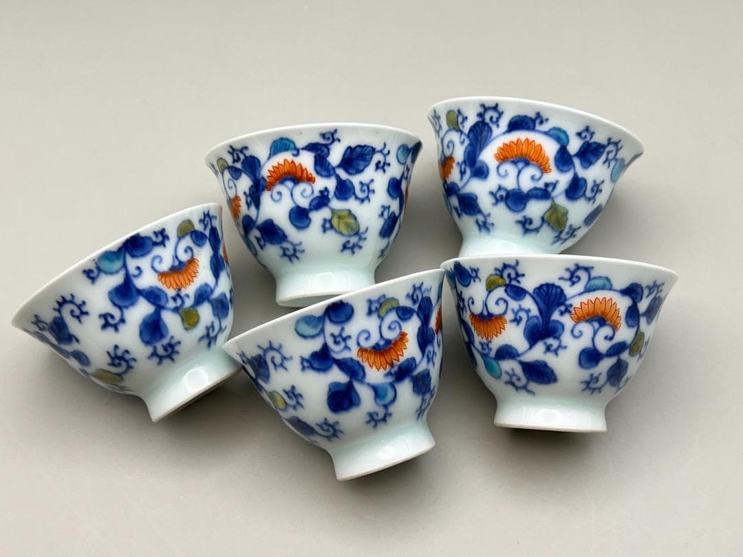 【海】古染付　清時代　豆彩　缠枝莲文茶杯　「長春」在銘　５客　骨董品 中国美術品