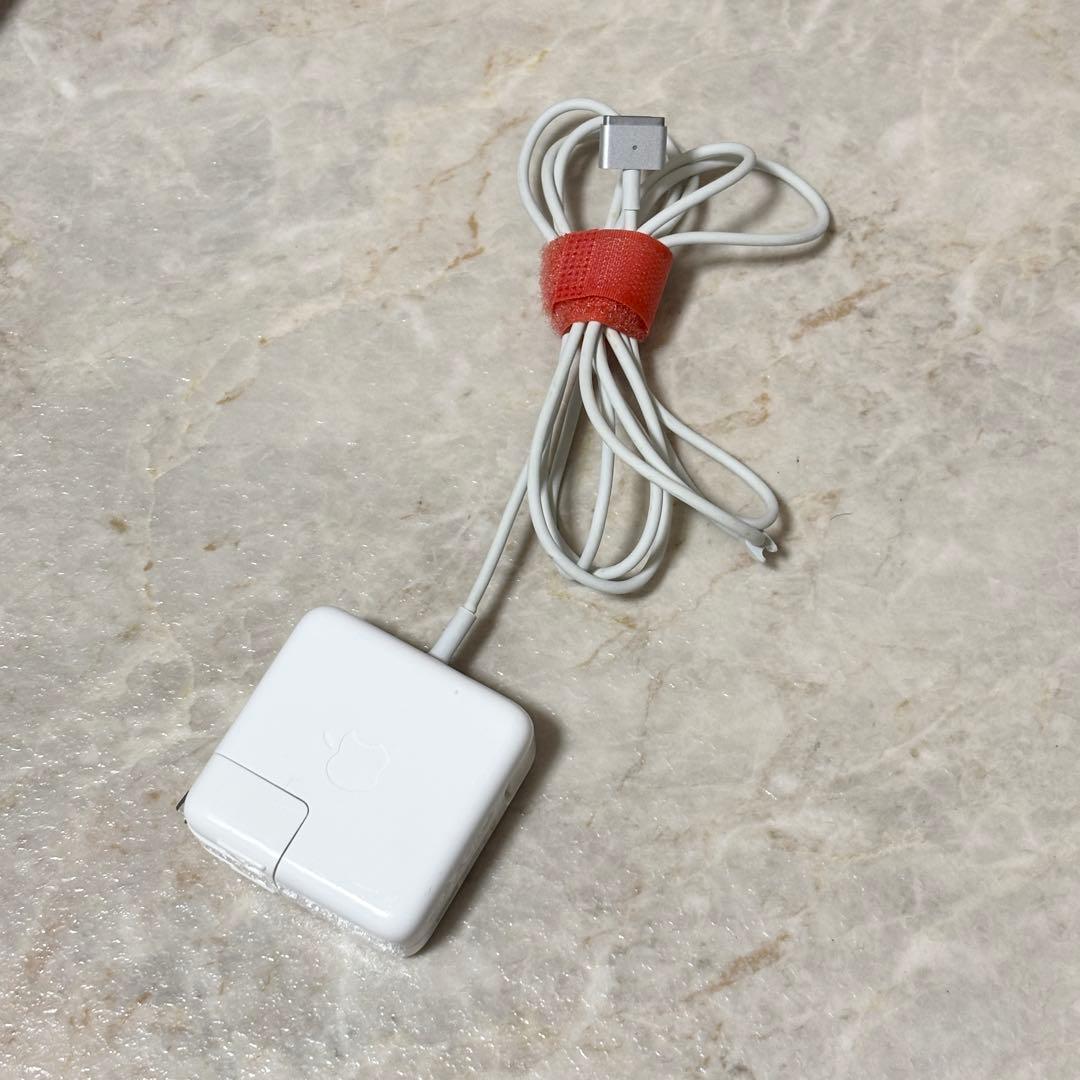 Apple MacBook Air 13インチ Early 2015 /動作良好