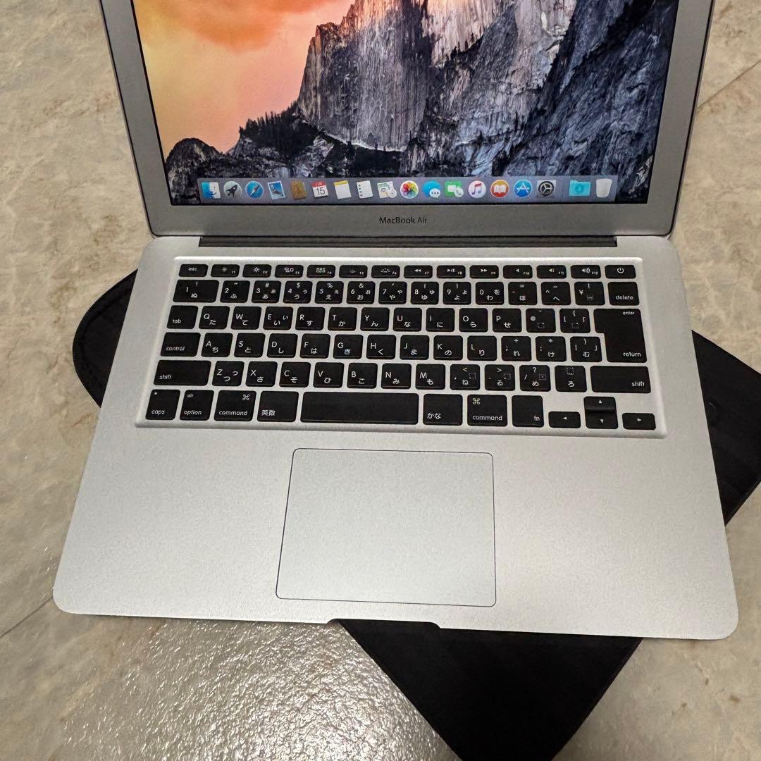 Apple MacBook Air 13インチ Early 2015 /動作良好