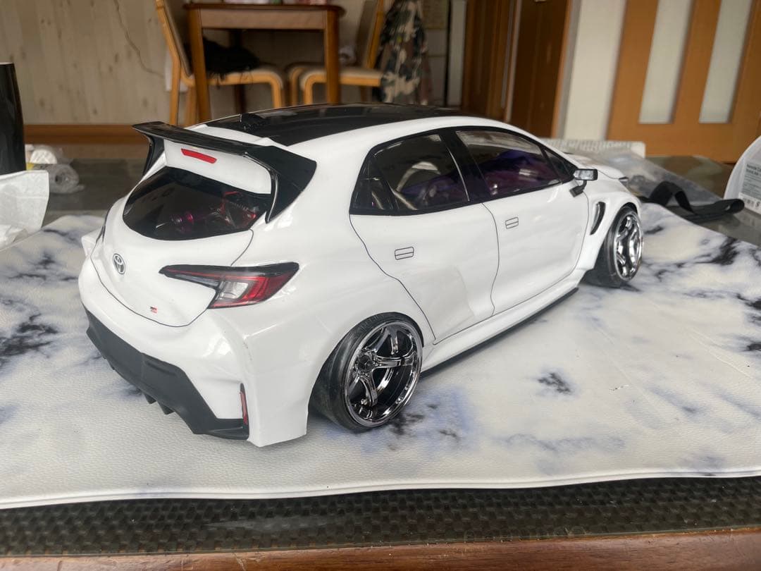 トヨタ GR ヤリス ラジコンモデル ホワイト　レーブd