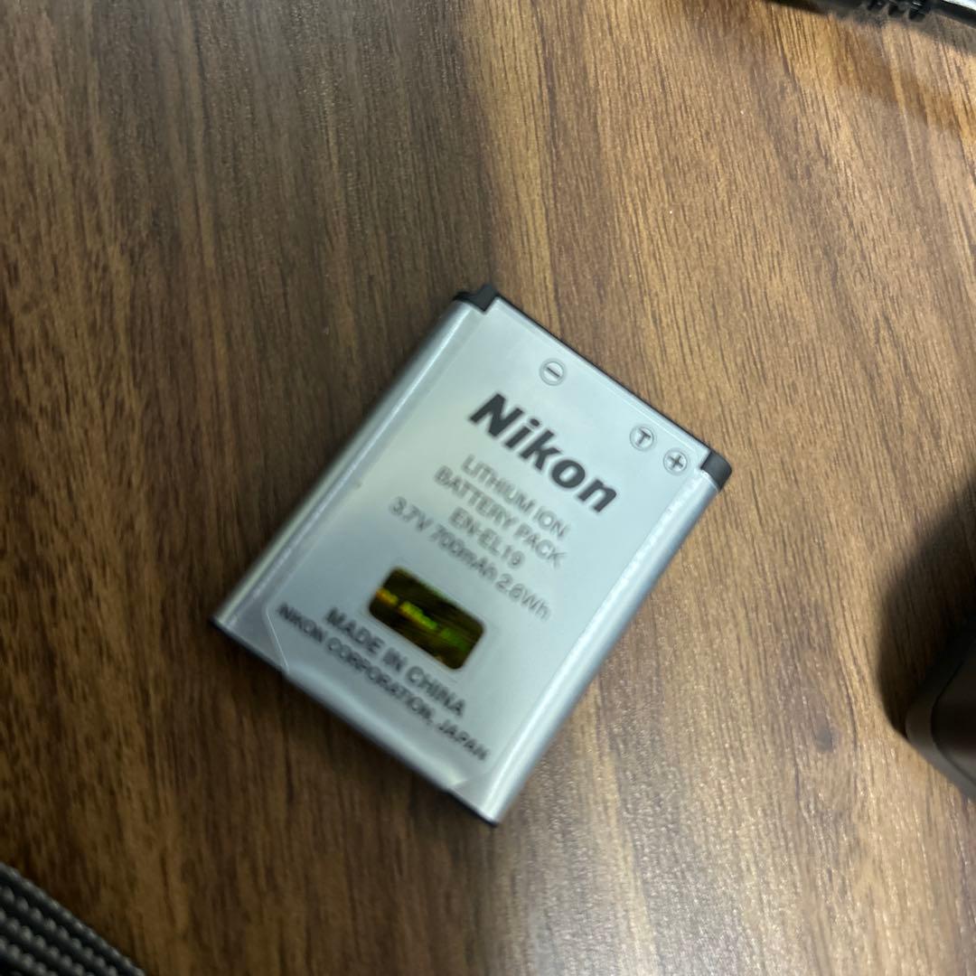 Nikon COOLPIX S3700 デジタルカメラ