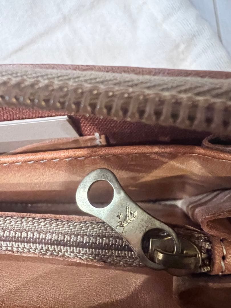 【新品】イルビゾンテ　IL BISONTE 本革　長財布