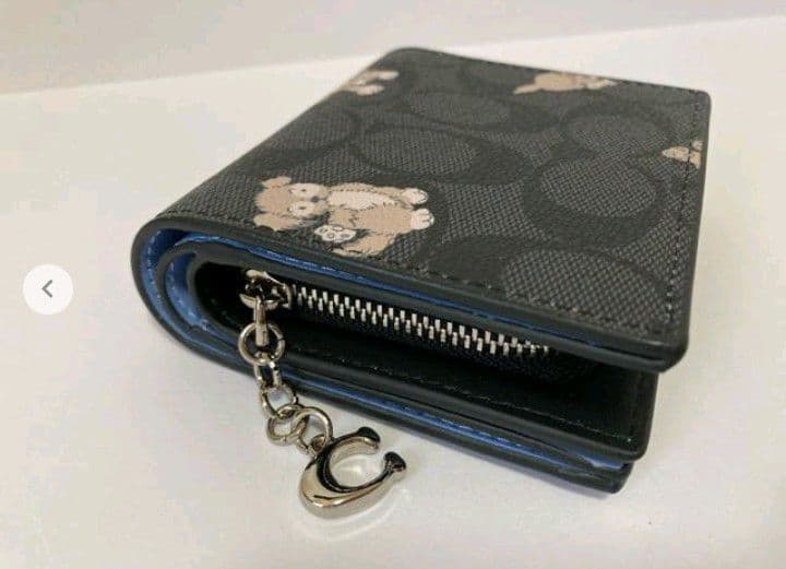 新品未使用コーチ二つ折り財布ドック犬ブラックコンパクトレディースメンズ送料無料