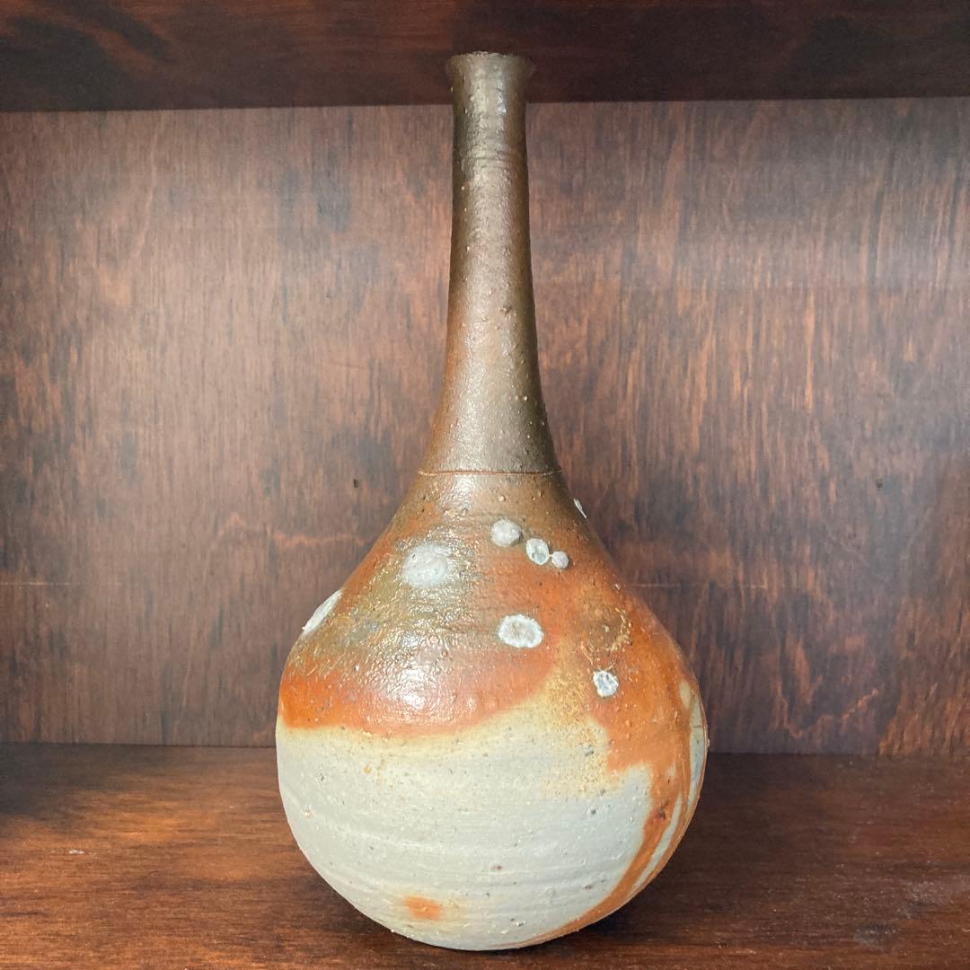 【10月18日まで】原田拾六　備前焼　一輪挿し 花器 緋襷　共箱、共布、陶歴