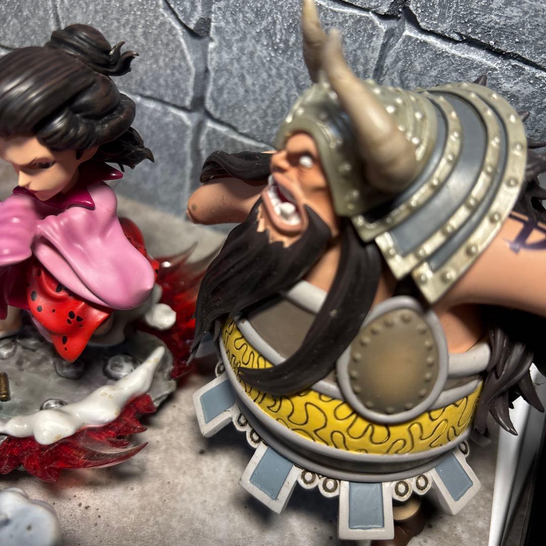 ヒ*タ様 ワンピース ジャンク 訳あり フィギュア 海外 ビックマム シュトロイ