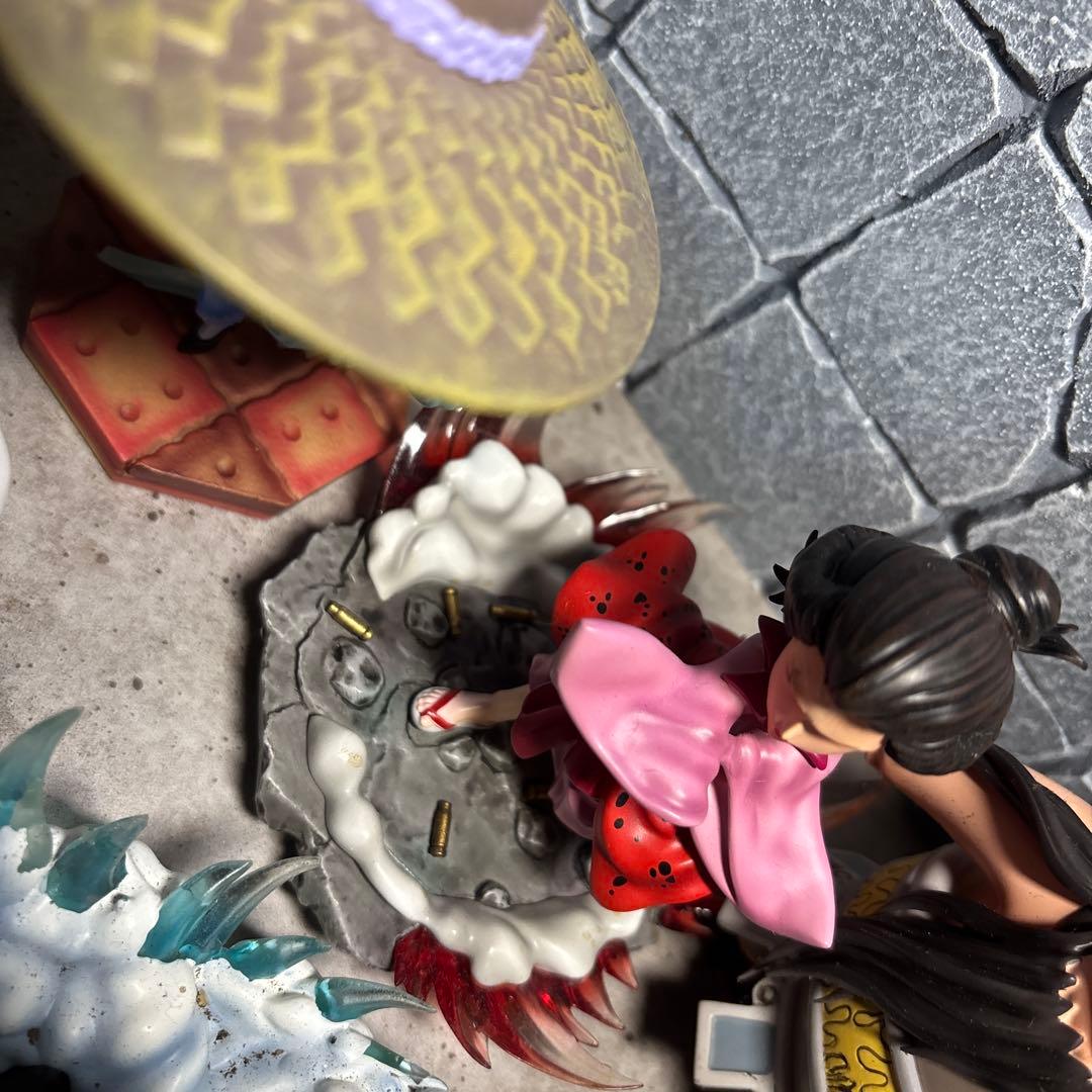 ヒ*タ様 ワンピース ジャンク 訳あり フィギュア 海外 ビックマム シュトロイ