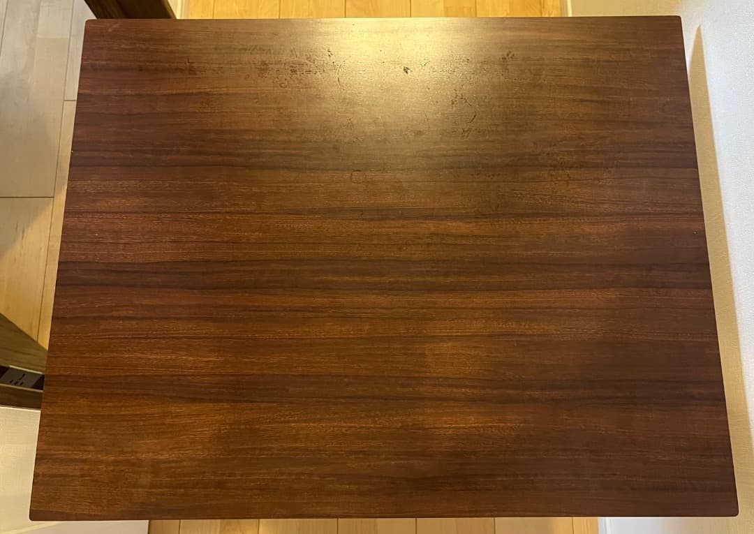 カフェテーブル