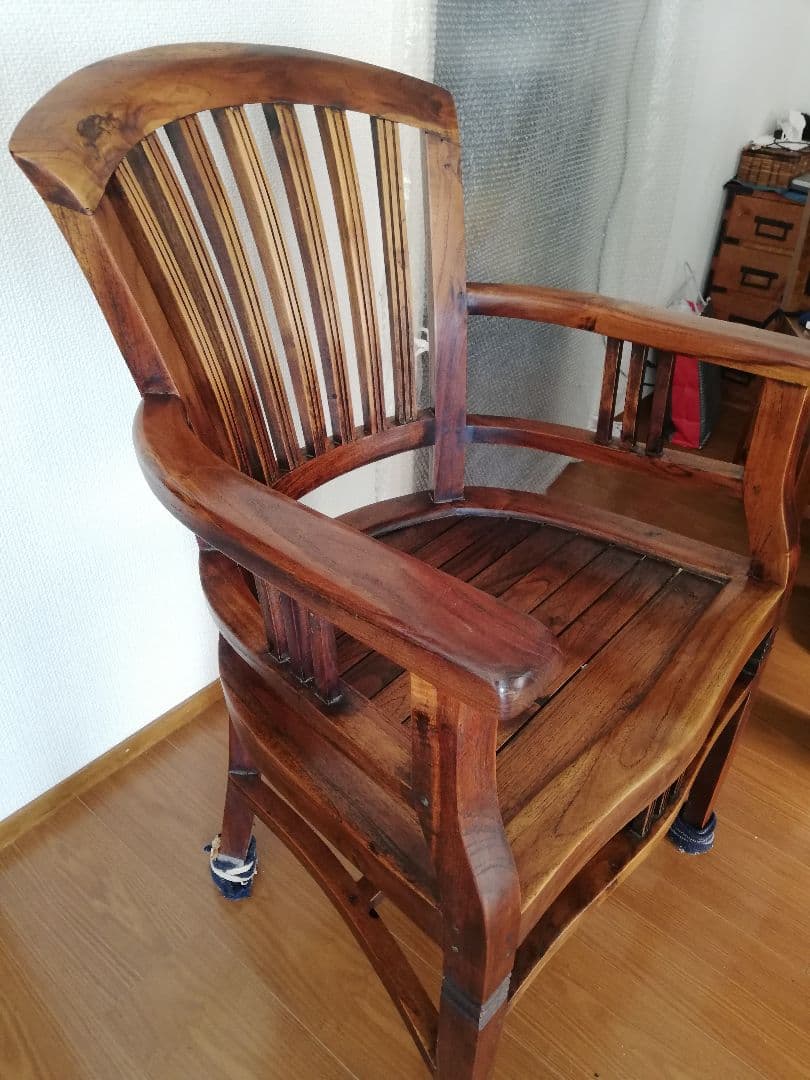 高級バリの肘掛け椅子