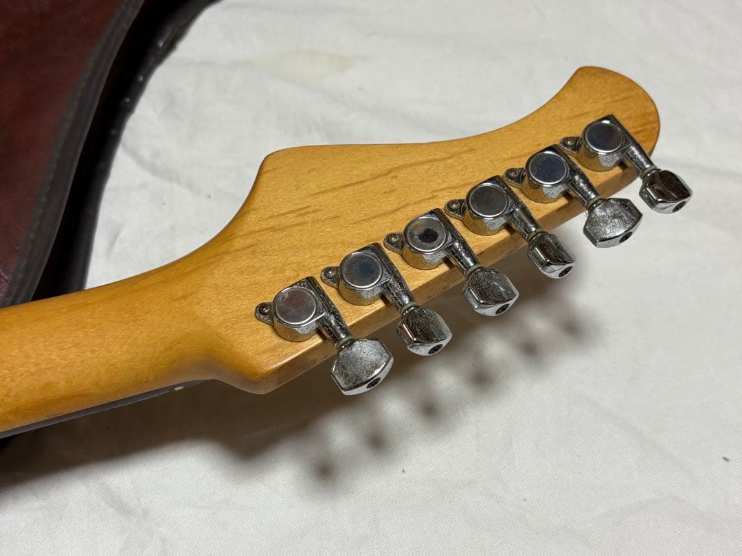 Bacchus エレキギター　ストラトキャスター　良品ケース付1913-01-1