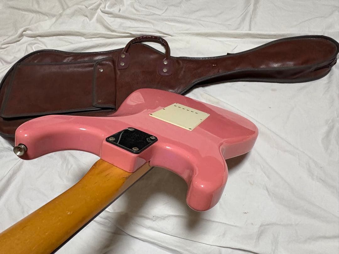 Bacchus エレキギター　ストラトキャスター　良品ケース付1913-01-1