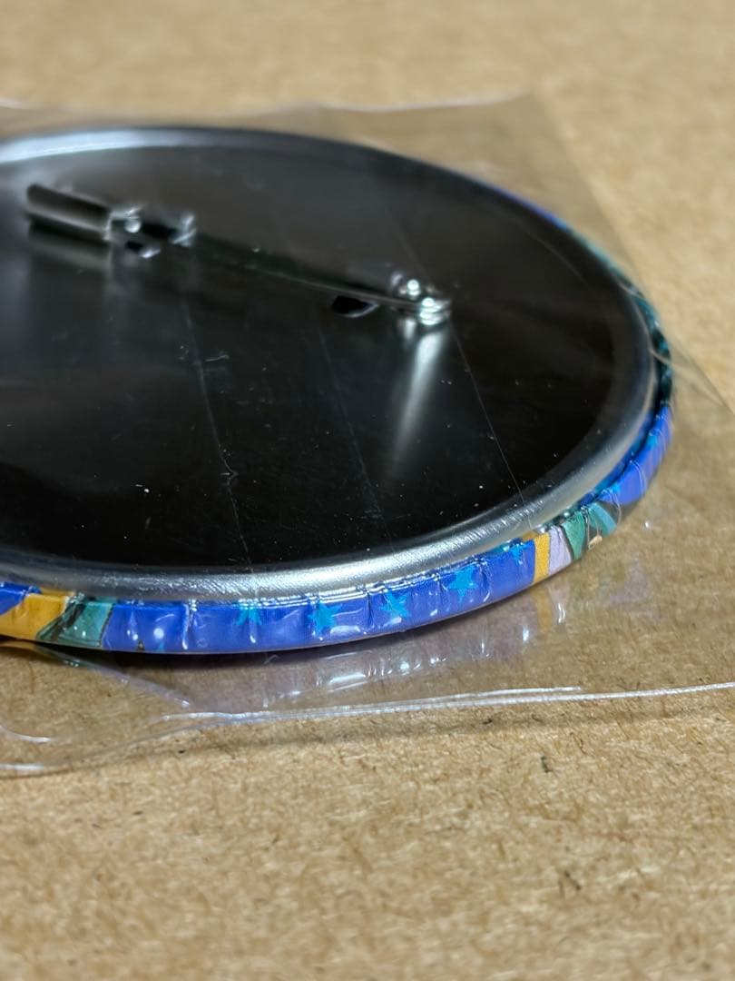 ジョジョの奇妙な冒険 空条承太郎 スタープラチナ 缶バッジ