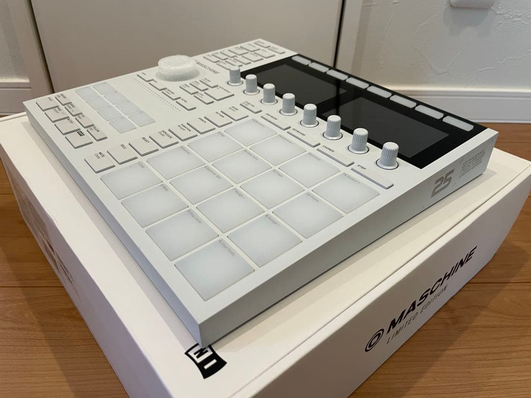 DTM・DAW Native Instruments MASCHINE Mk3 LD 25th
