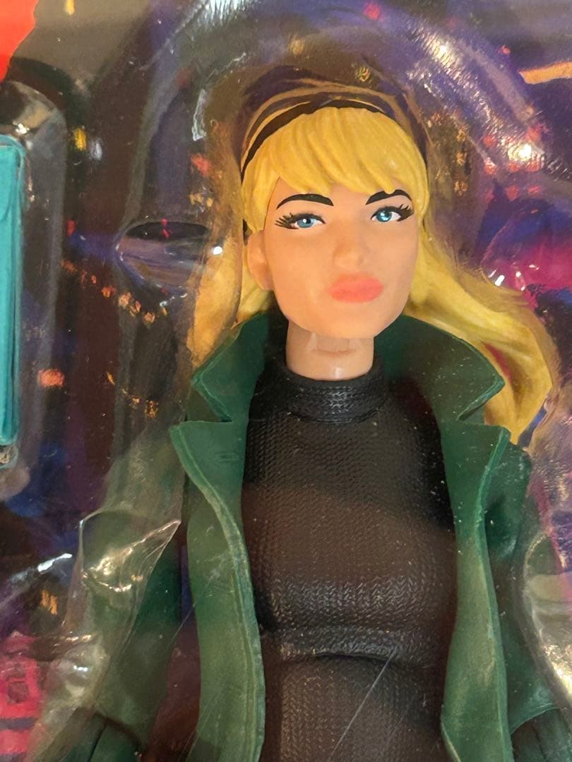 マーベルレジェンド　レトロパッケージ　グウェン　ステイシー
