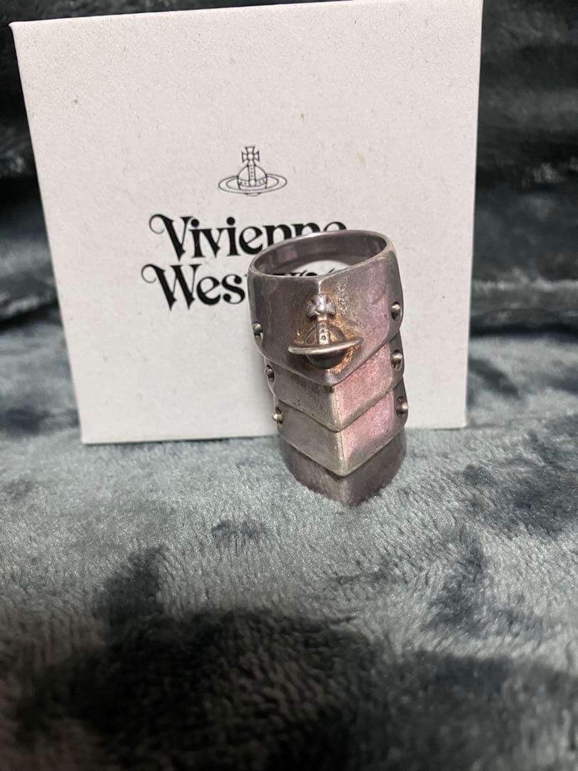 Vivienne Westwood アーマーリング