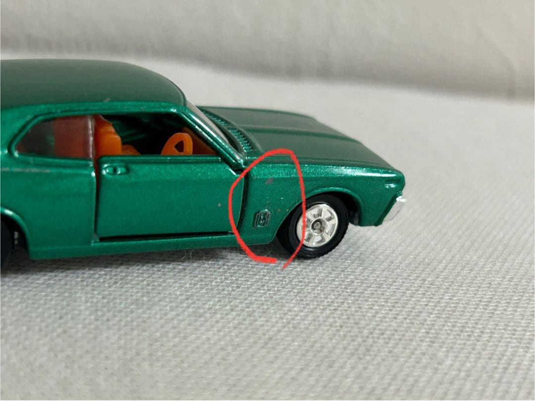 トミカ 日本製 黒箱 小田急特注 74-1-5 ニッサン ローレル2000SGX