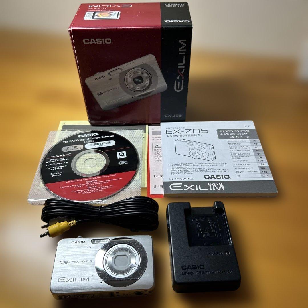 動作確認済　CASIO EXILIM EX-Z85 デジカメ　グレー平成デジカメ