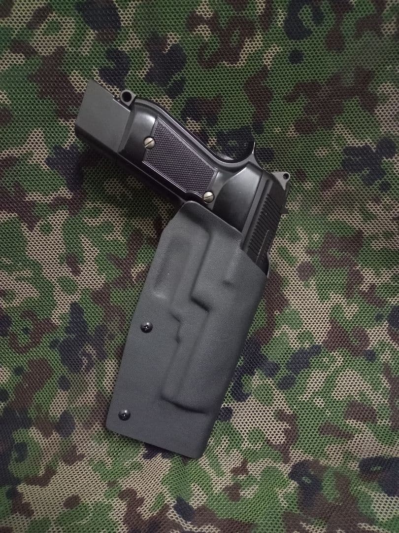 ベレッタM93R用カイデックスホルスター