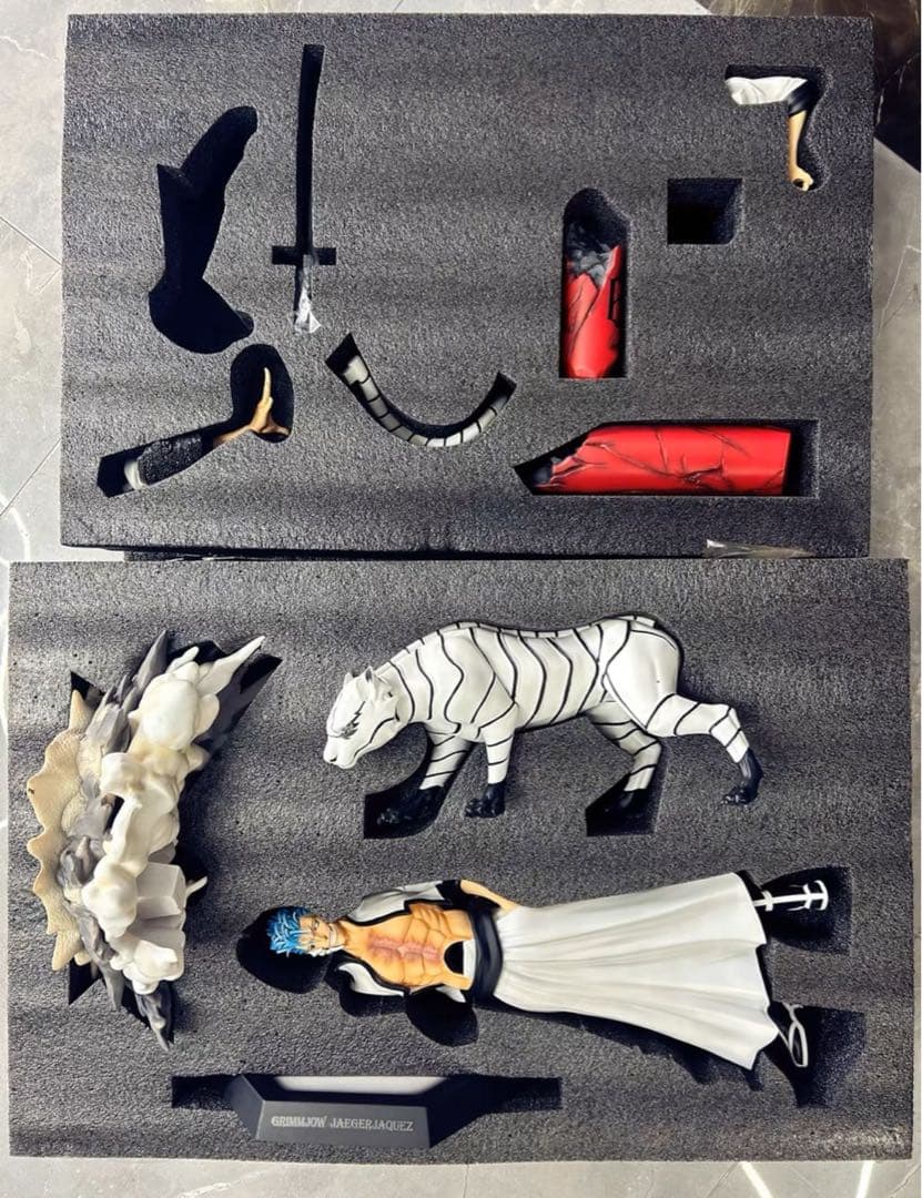 BLEACH  黒衣少年図 グリムジョー  ガレージキット ガレキ スタチュー⑨