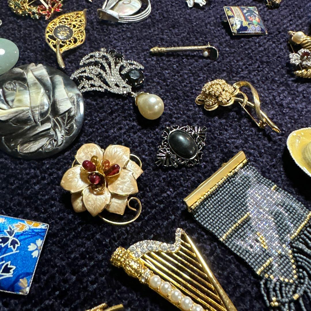 【vintage】ブローチ　まとめ売り　100点以上　大量