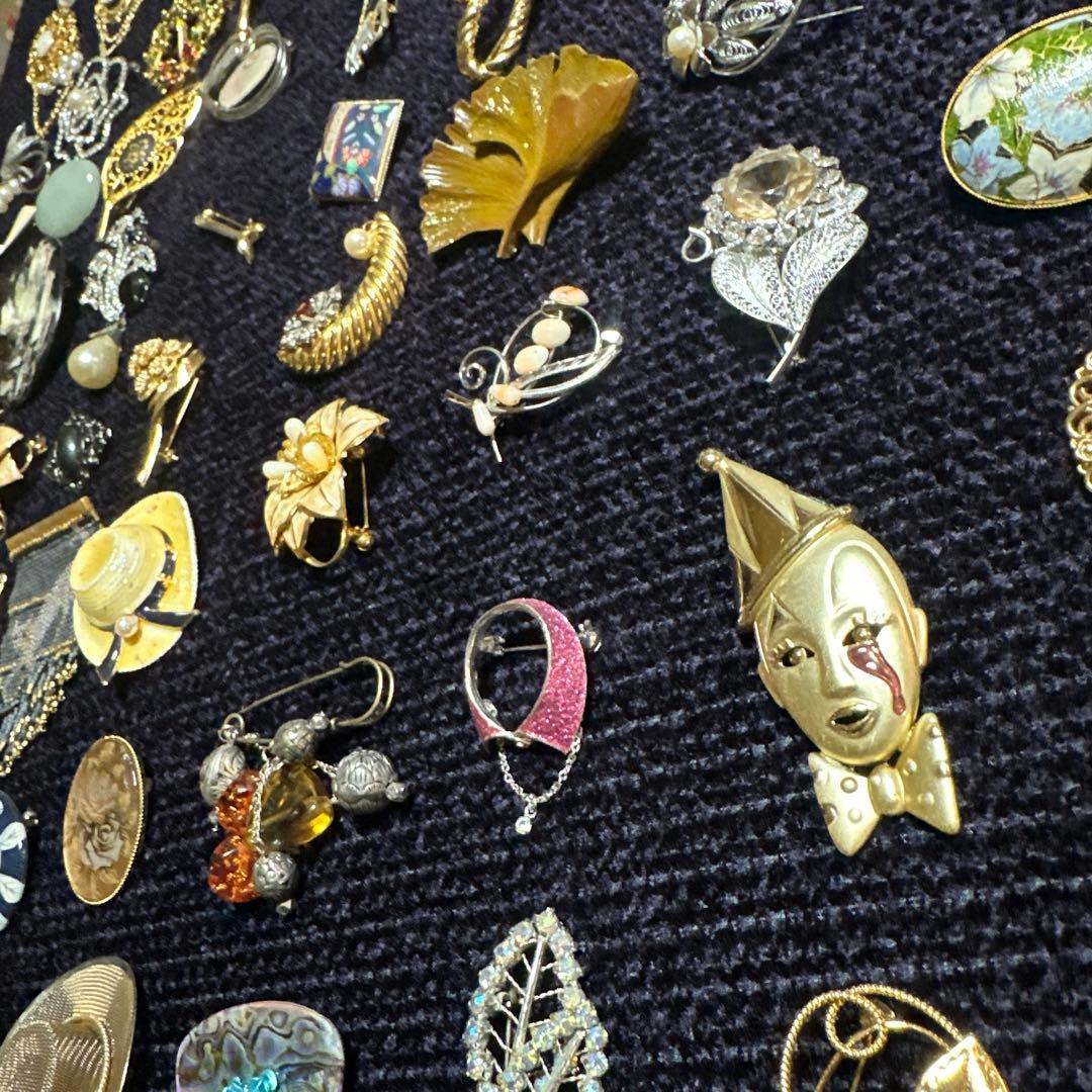 【vintage】ブローチ　まとめ売り　100点以上　大量