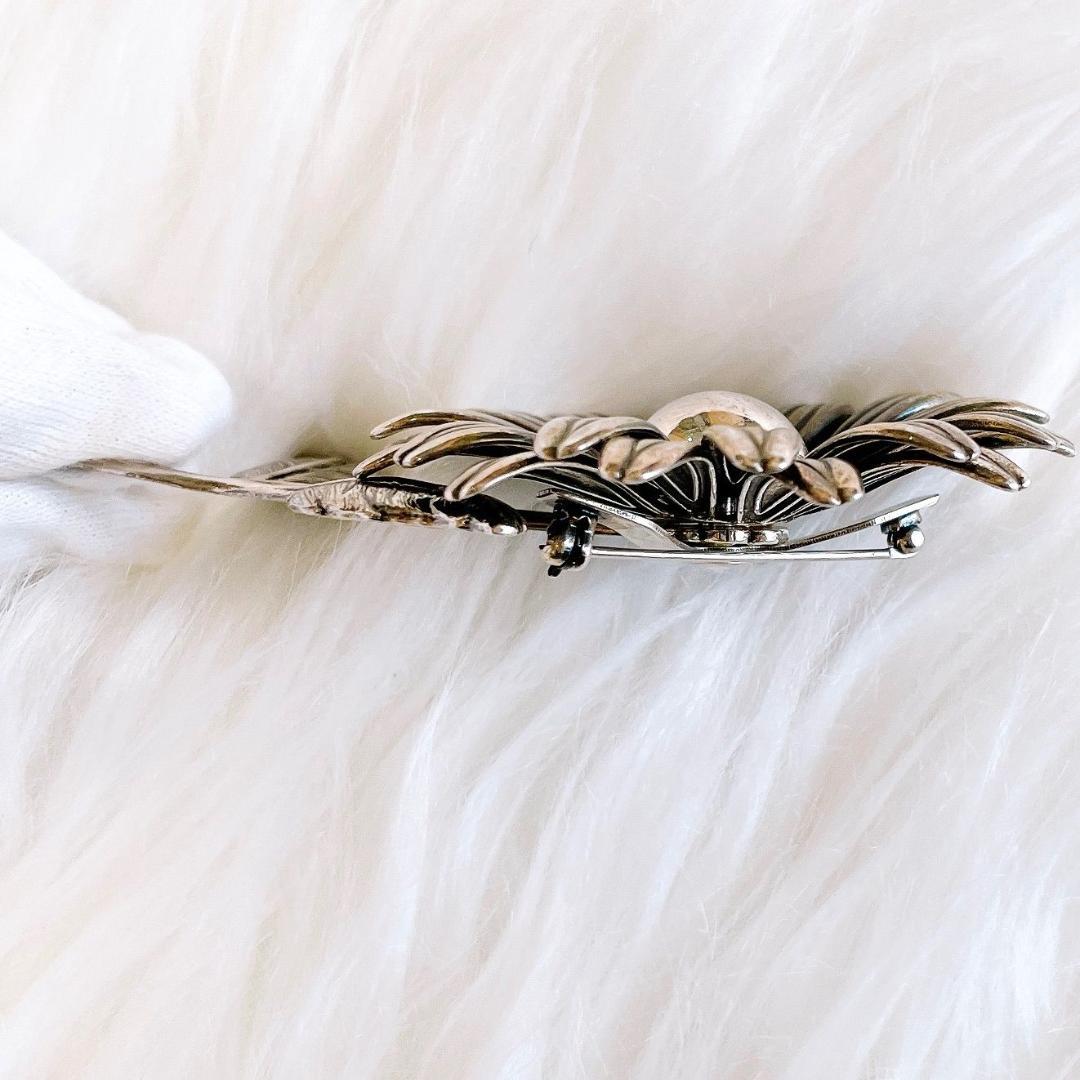 イヴ・サンローラン　フラワーブローチ　Yves Saint Laurent