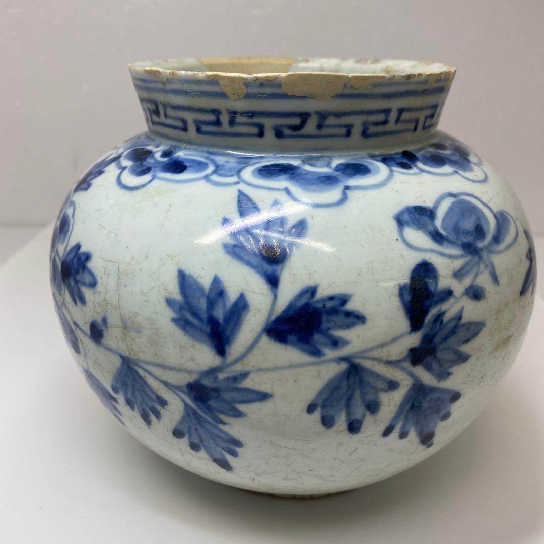 李朝　染付　牡丹文　壺　高さ約15.1㎝　トヒオウ　東さ7-0728③