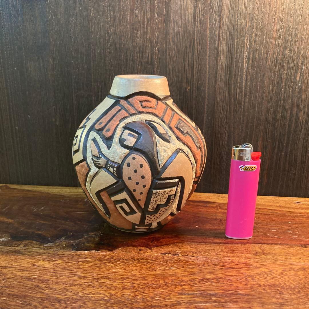 ホピ族 Carla Nampeyo作 コーンメイデン壺