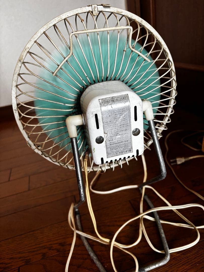昭和レトロ sharp 卓上扇風機2台＋COPAL フリップ時計 3点セット