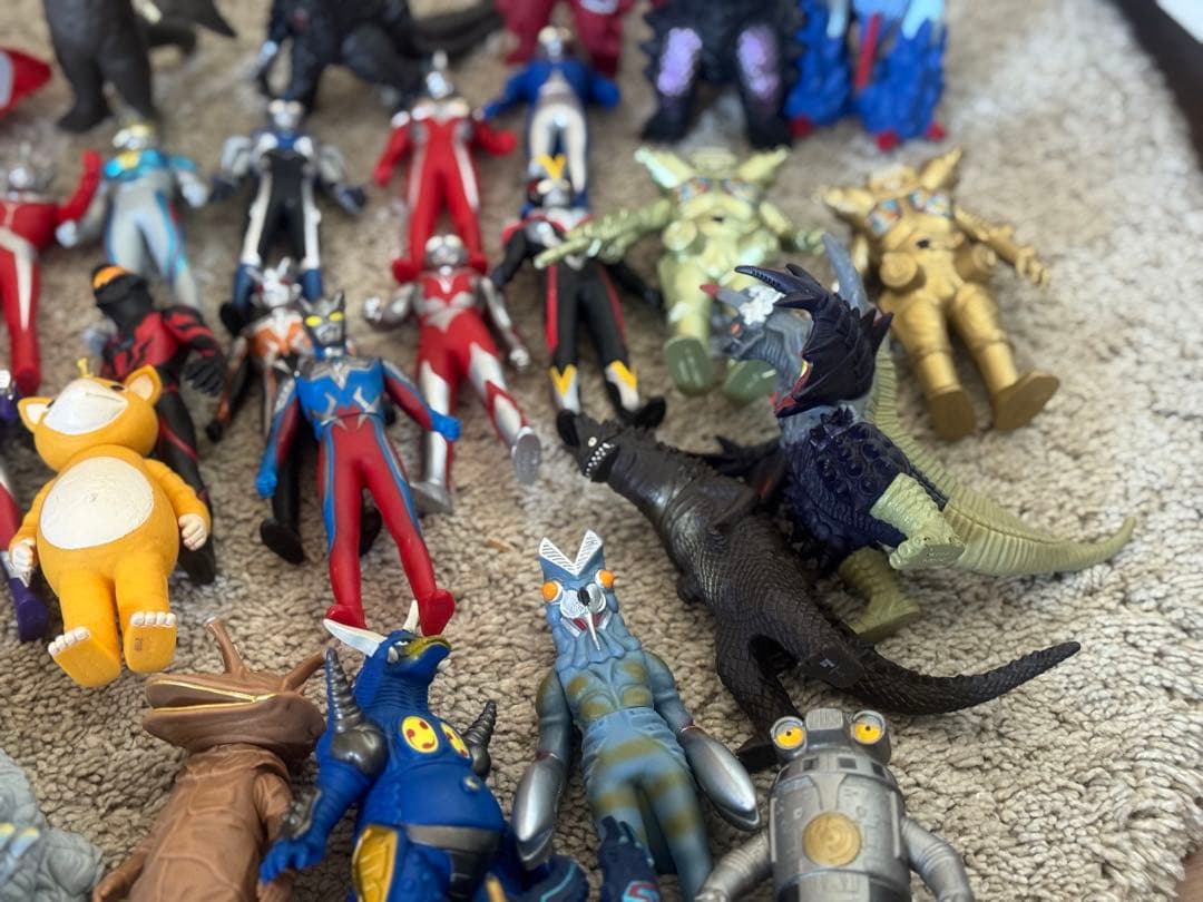 ウルトラマンフィギュアセット 約70体とおまけ8体