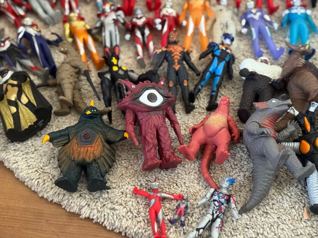 ウルトラマンフィギュアセット 約70体とおまけ8体