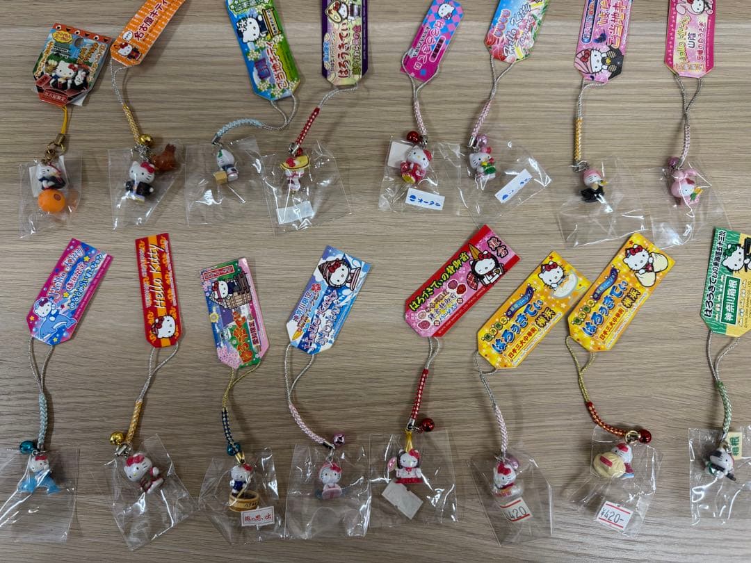 195個　ハローキティ ご当地　ストラップ