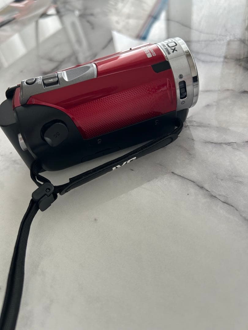 JVC Everio 8GB内蔵メモリー フルハイビジョンビデオカメラ