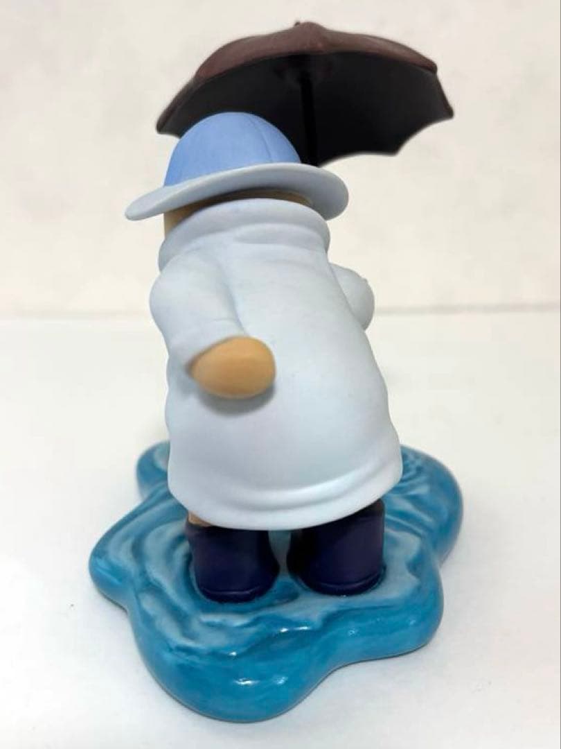 くまのプーさん　陶器フィギュア　傘　ディズニー　レア　プー　置物