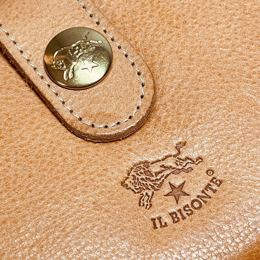 ILBiSONTEコンチョストラップ 二つ折り財布 ヌメナチュラルレザー本革