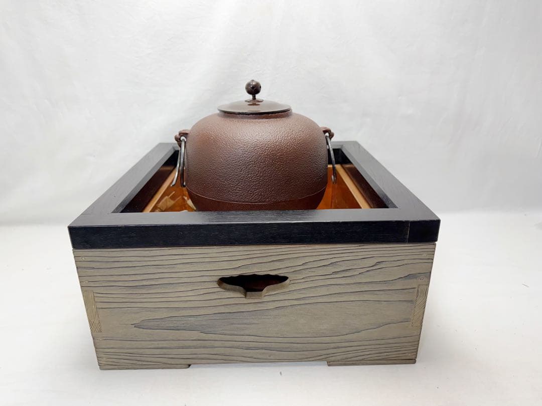 茶道具 焼杉 置炉 野々田電熱器 電気炭 敬典造 丸釜釜印 3点セット 元箱