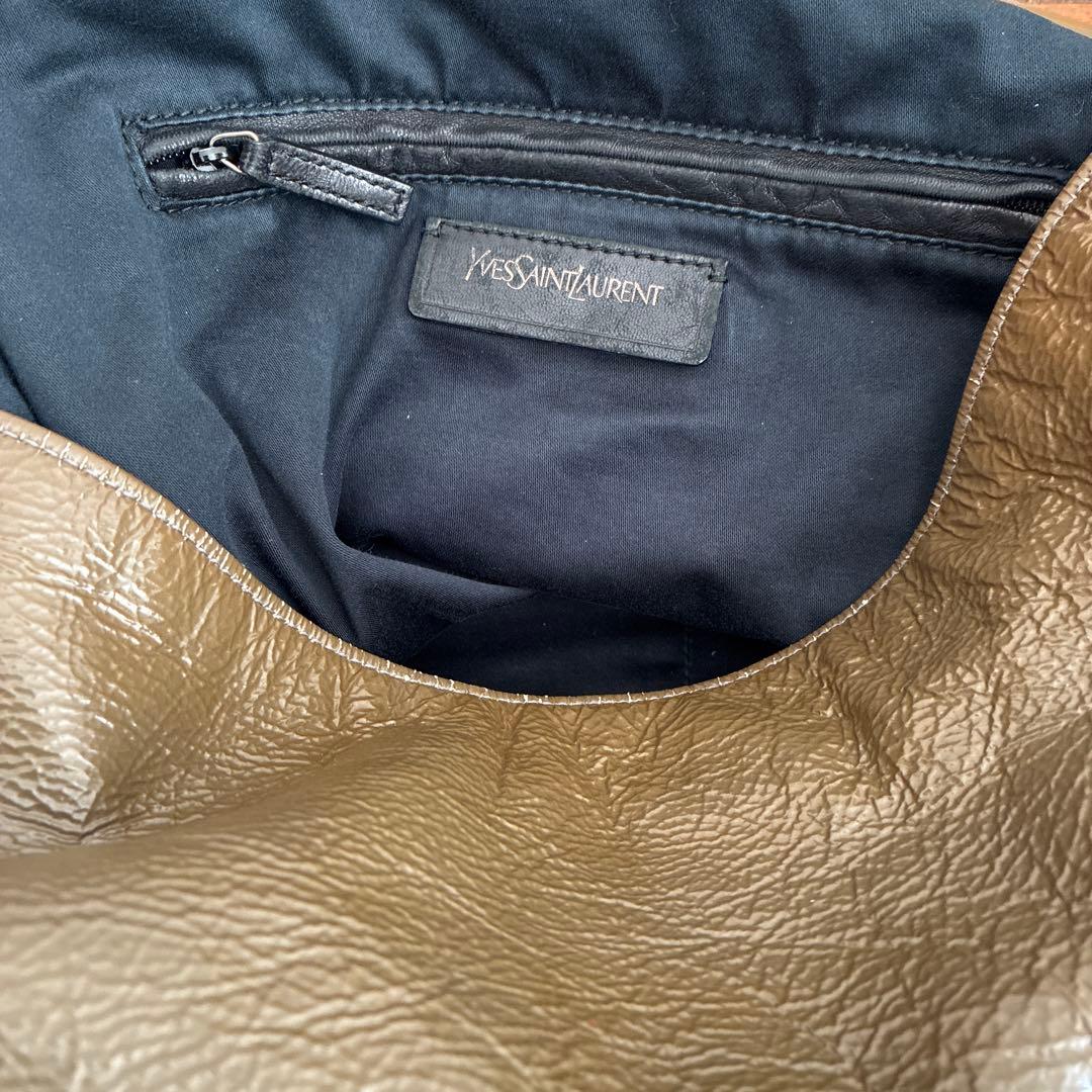 YVES SAINT LAURENT パテントトートバッグ　ローディ　グレー