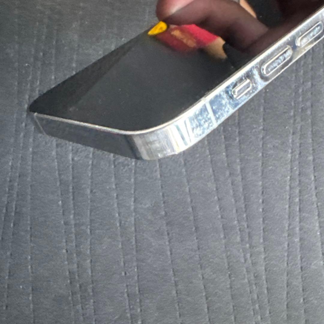 【美品】iPhone12 Pro ホワイト256g SIMフリー