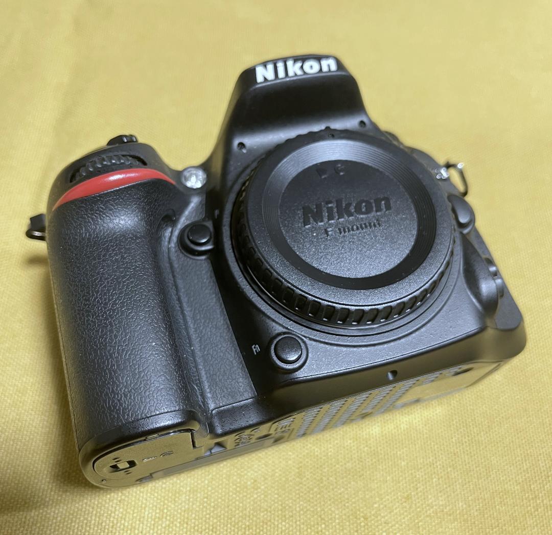 Nikon D7200 デジタル一眼レフカメラ 本体　予備バッテリー付き