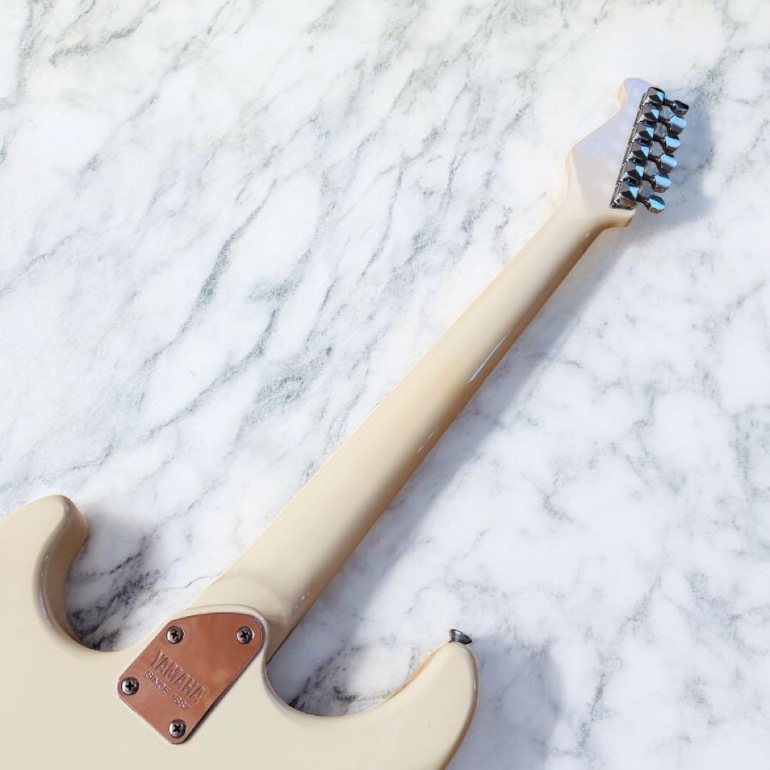 YAMAHA ヤマハ　RGS 112P エレキギター