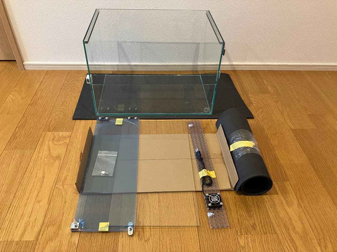 アクアサイダーの40cm水槽 イモリウム、パルダリウム、アクアテラリウム用