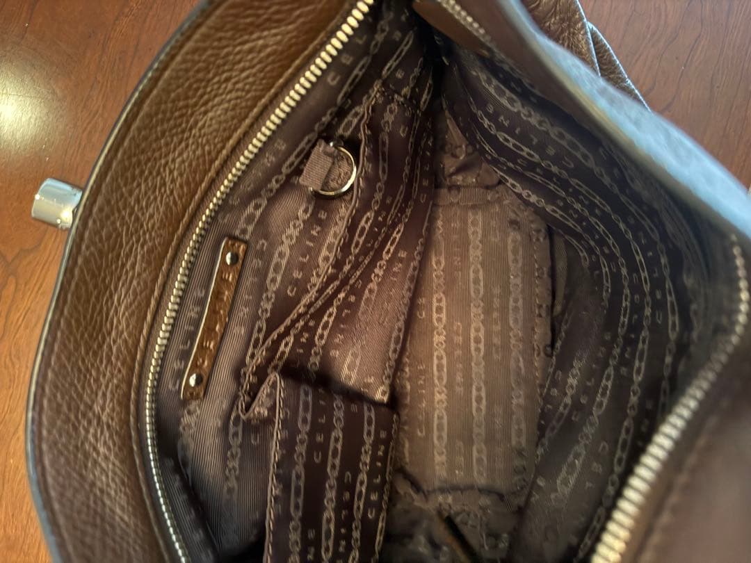 セリーヌ ブラウンレザーショルダーバッグ