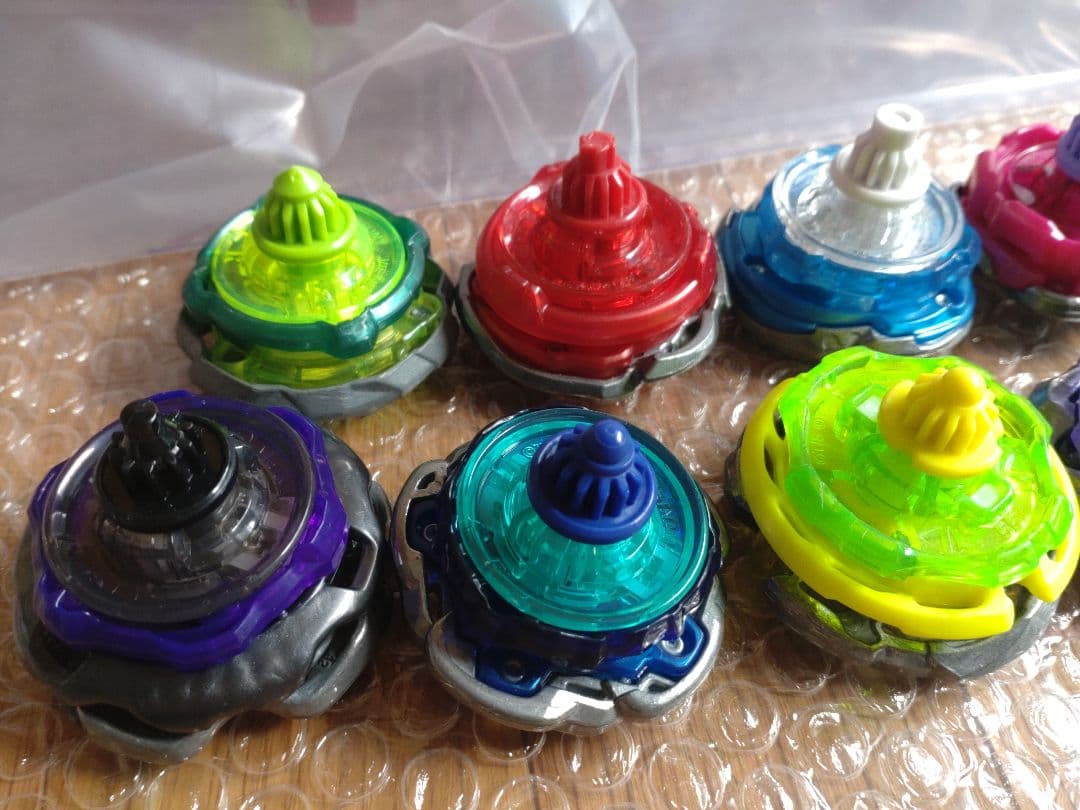 ベイブレードＸベイブレードセット ベイ11個＋ スタジアム＋ランチャー