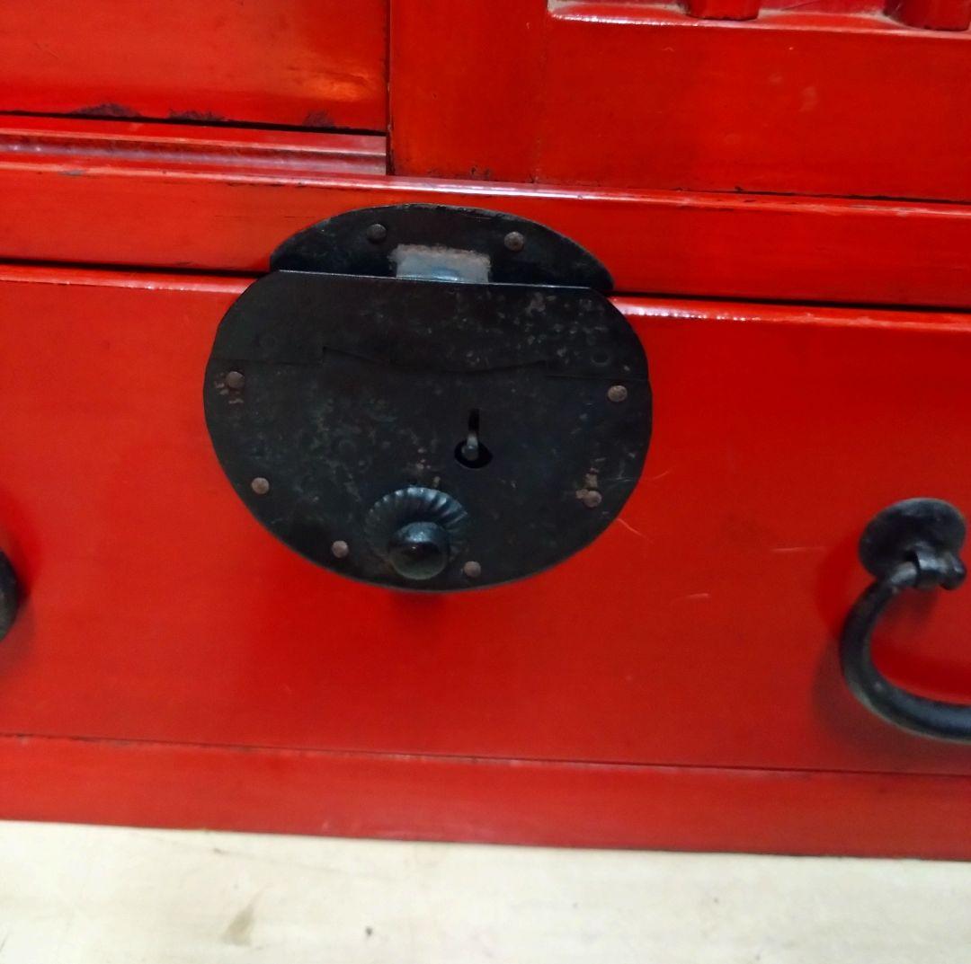 赤い漆塗りの楕円形のローキャビネット　和モダン　神奈川県座間市での引き渡し可