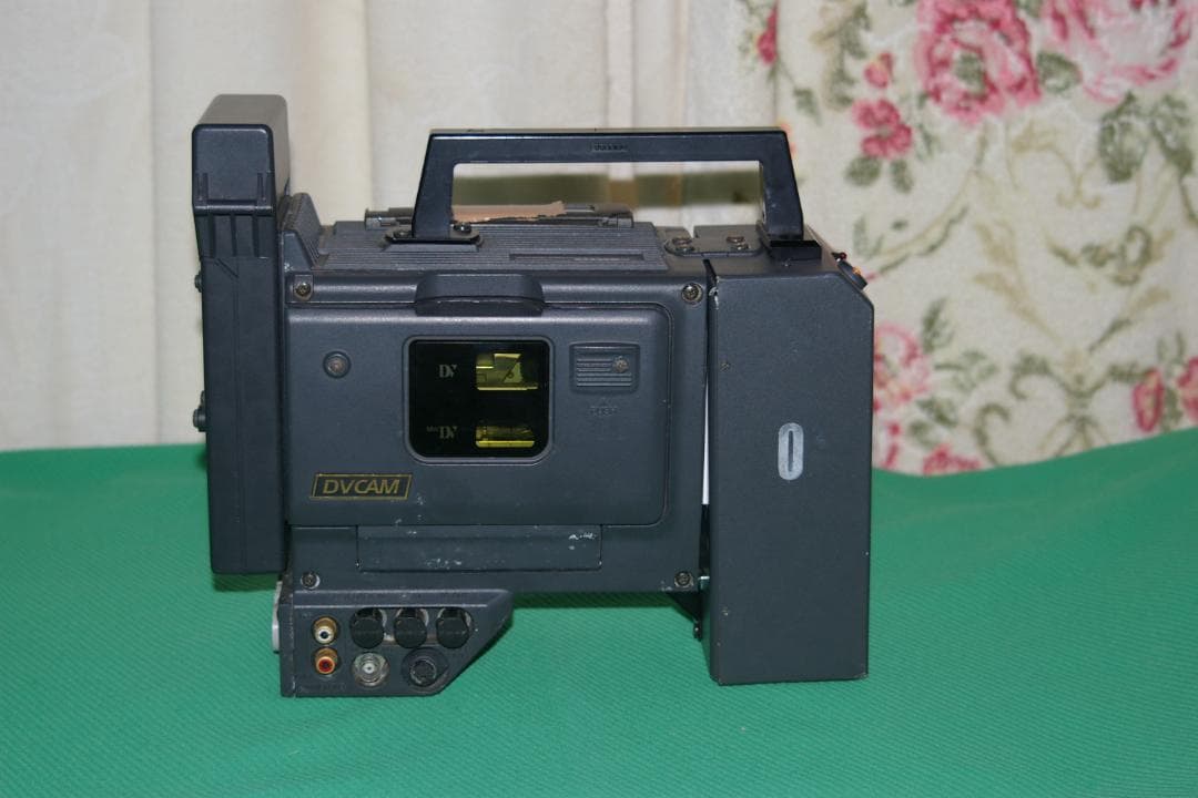 ソニーDVCAM　DSR-1とサンドレックVA-10ポータブル化ジャンク品