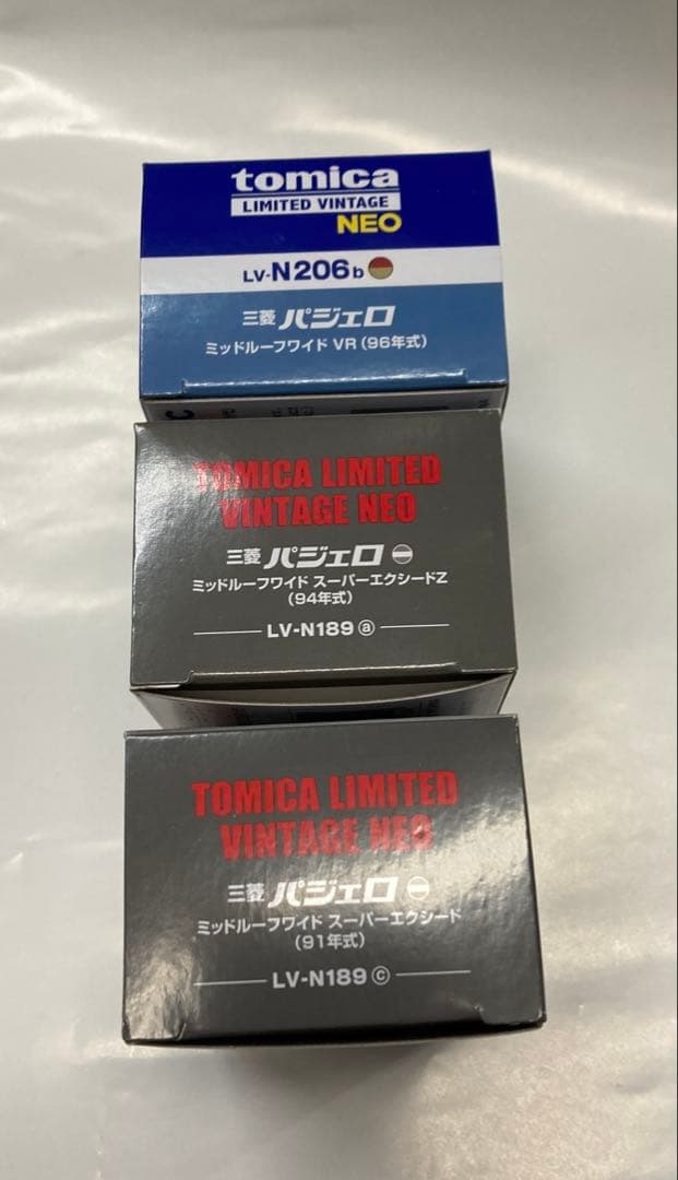 トミカリミテッドヴィンテージ ネオ 三菱 パジェロ３台セット