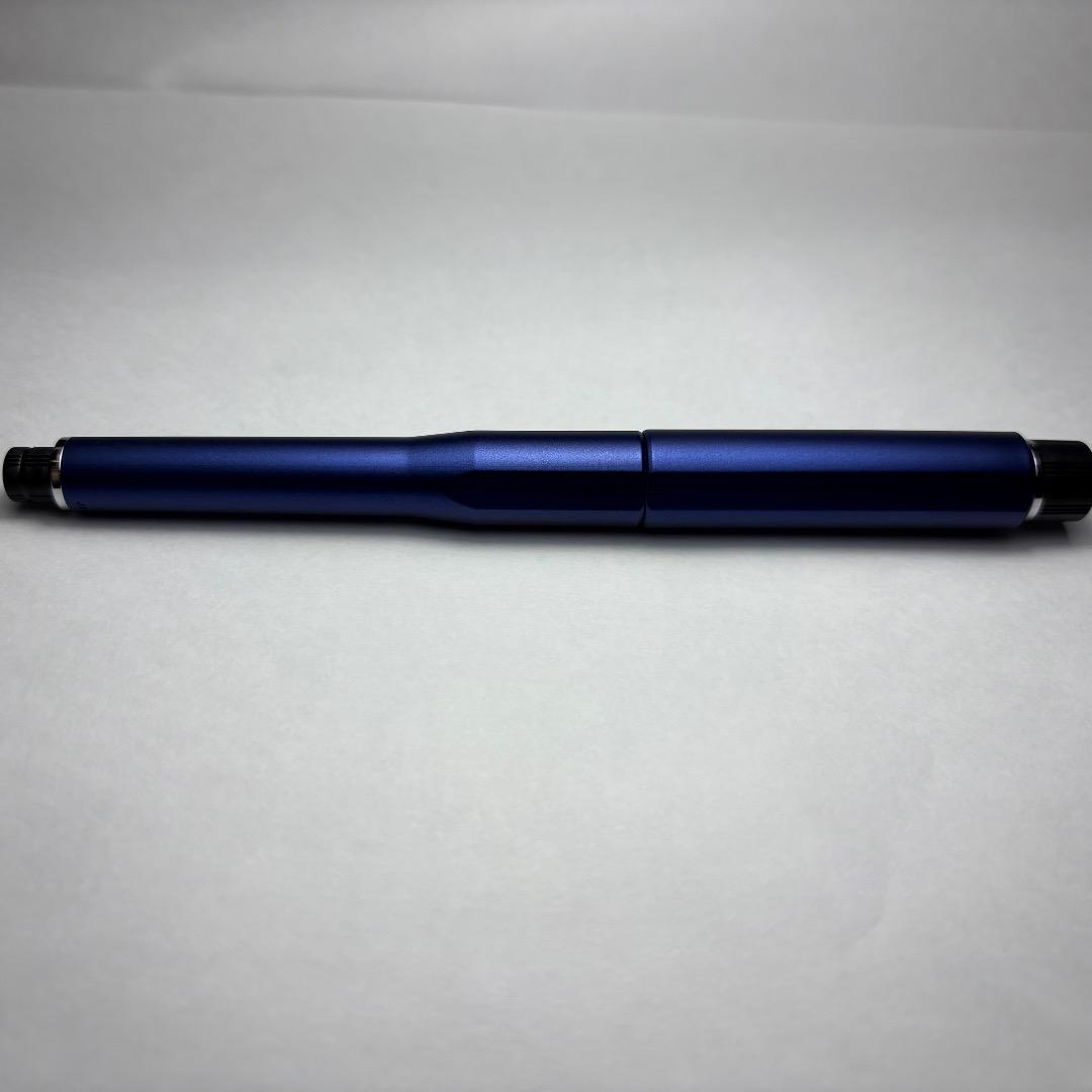 クルトガダイブ　限定色　ムーンナイトブルー