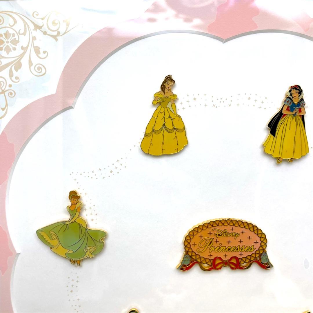 激レア★シンデレラ アリエル ベル 白雪姫 眠れる森の美女 ピンバッジ 額縁