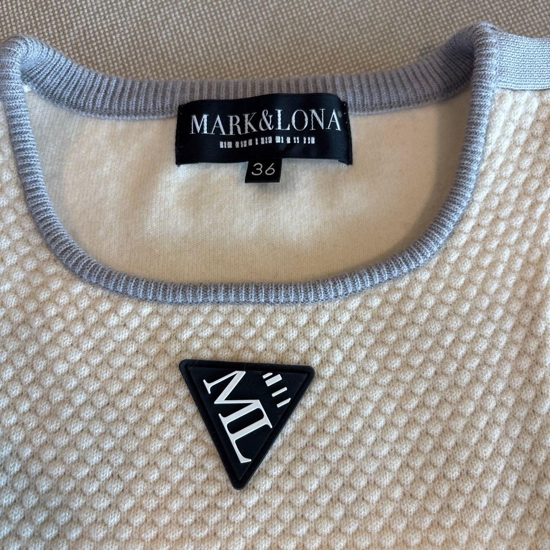 マーク＆ロナ　オフホワイトセーター　美品‼️
