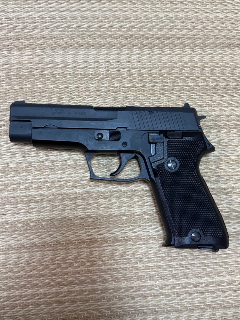 タナカ シグ P220 陸上自衛隊