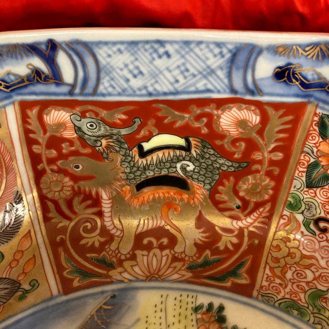 古伊万里　色絵金彩　八角鉢　龍鳳神獣蝶鹿竹林人物図　富貴長春　江戸期